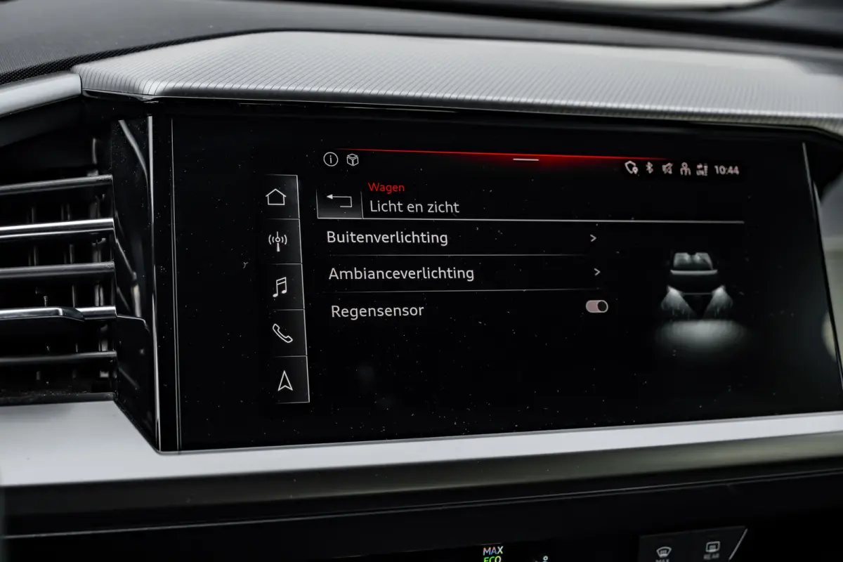 40 Launch edition Advanced Plus 77 kWh 204PK | Trekhaak | Matrix LED Koplampen | Camera Achter | Stoelverw. voor | Apple Carplay\Android Auto