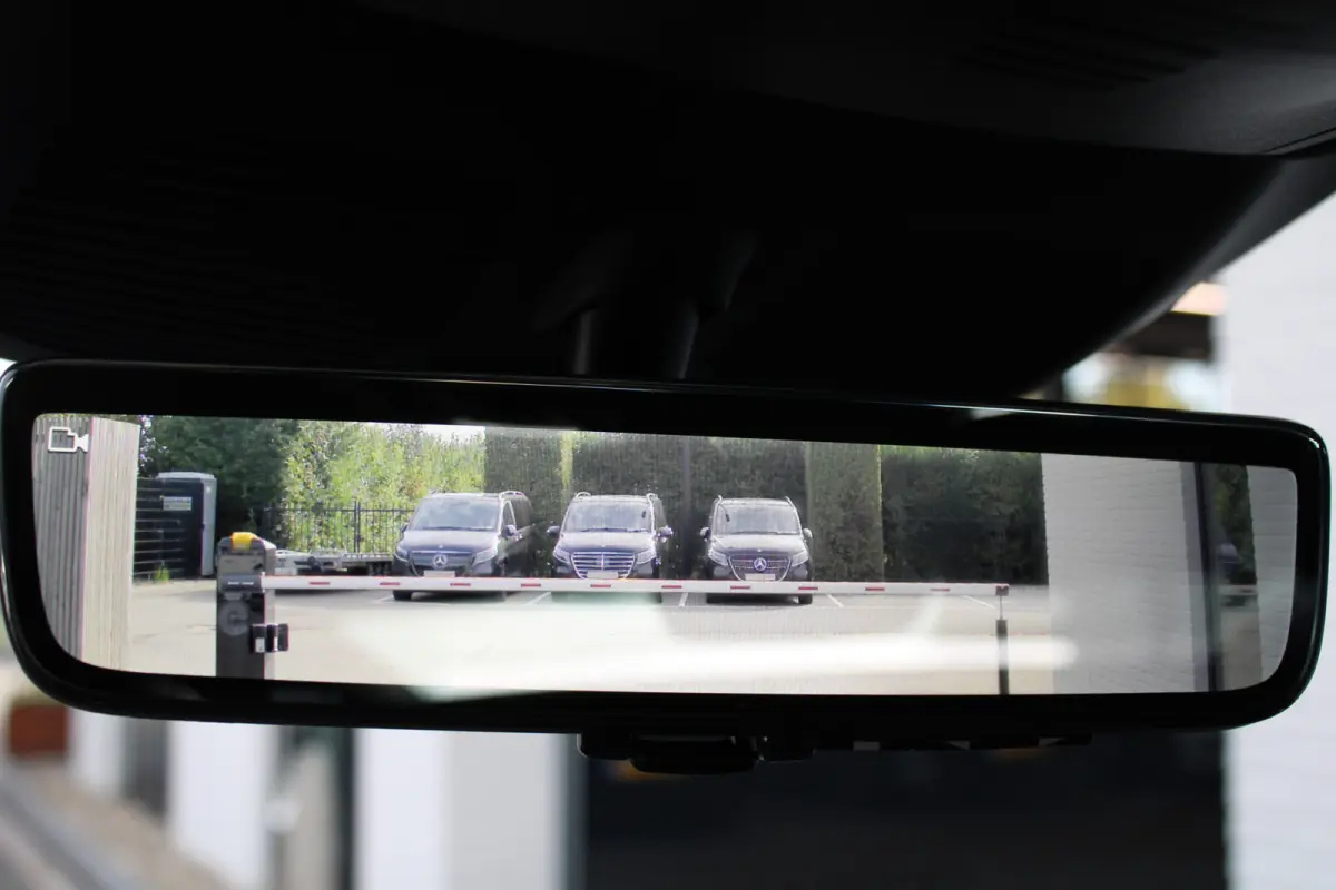 300d / AMG / Exclusive / DC / 4-matic / Luchtvering / Pano / Elec Stoelen / Burmester / Vol Opties / NIEUWSTAAT.
