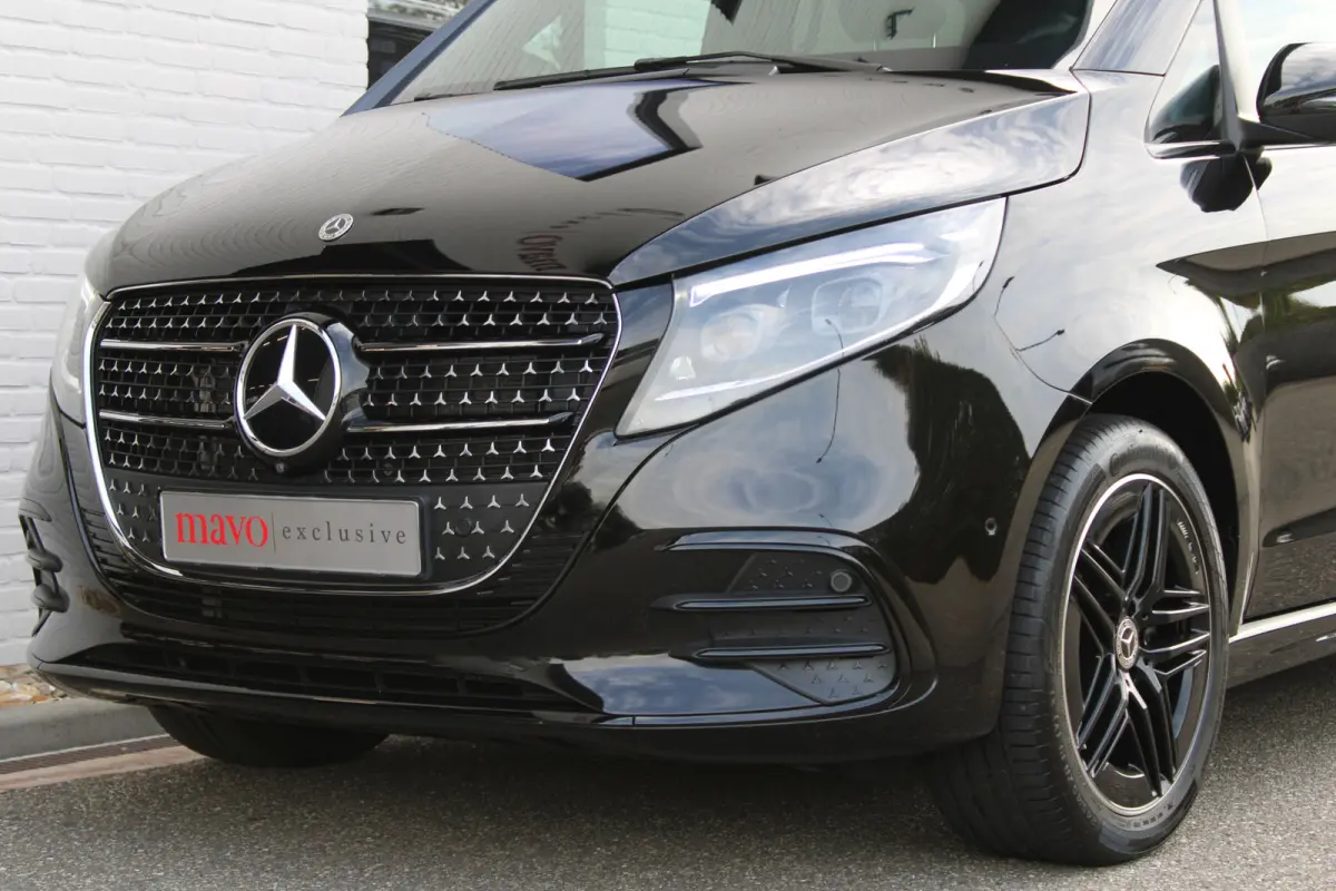300d / AMG / Exclusive / DC / 4-matic / Luchtvering / Pano / Elec Stoelen / Burmester / Vol Opties / NIEUWSTAAT.