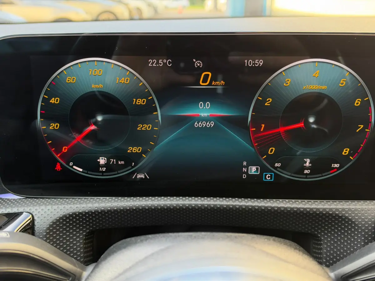 250 4MATIC AMG LINE PANORAMA SFEERVERLICHTING|BURMESTER|DEALER ONDERHOUDEN