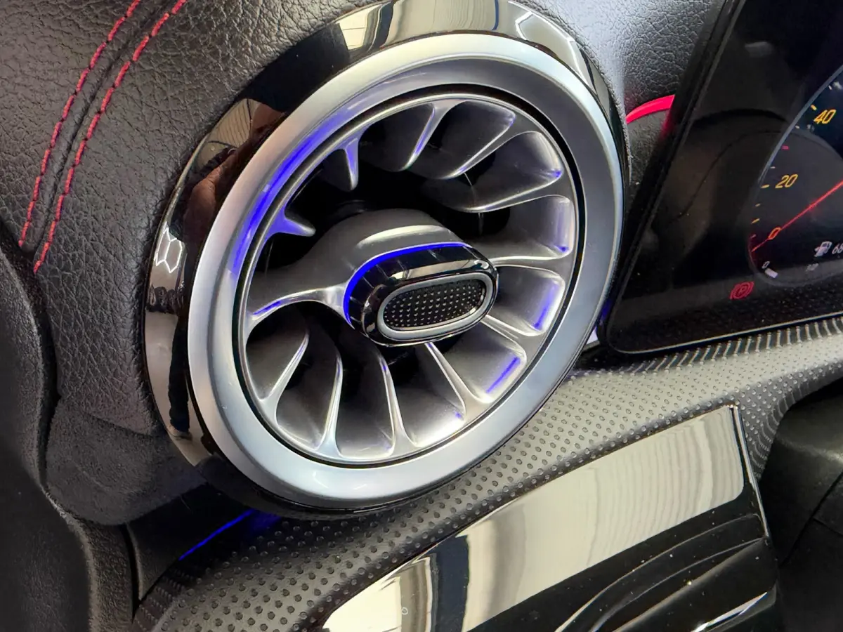 250 4MATIC AMG LINE PANORAMA SFEERVERLICHTING|BURMESTER|DEALER ONDERHOUDEN