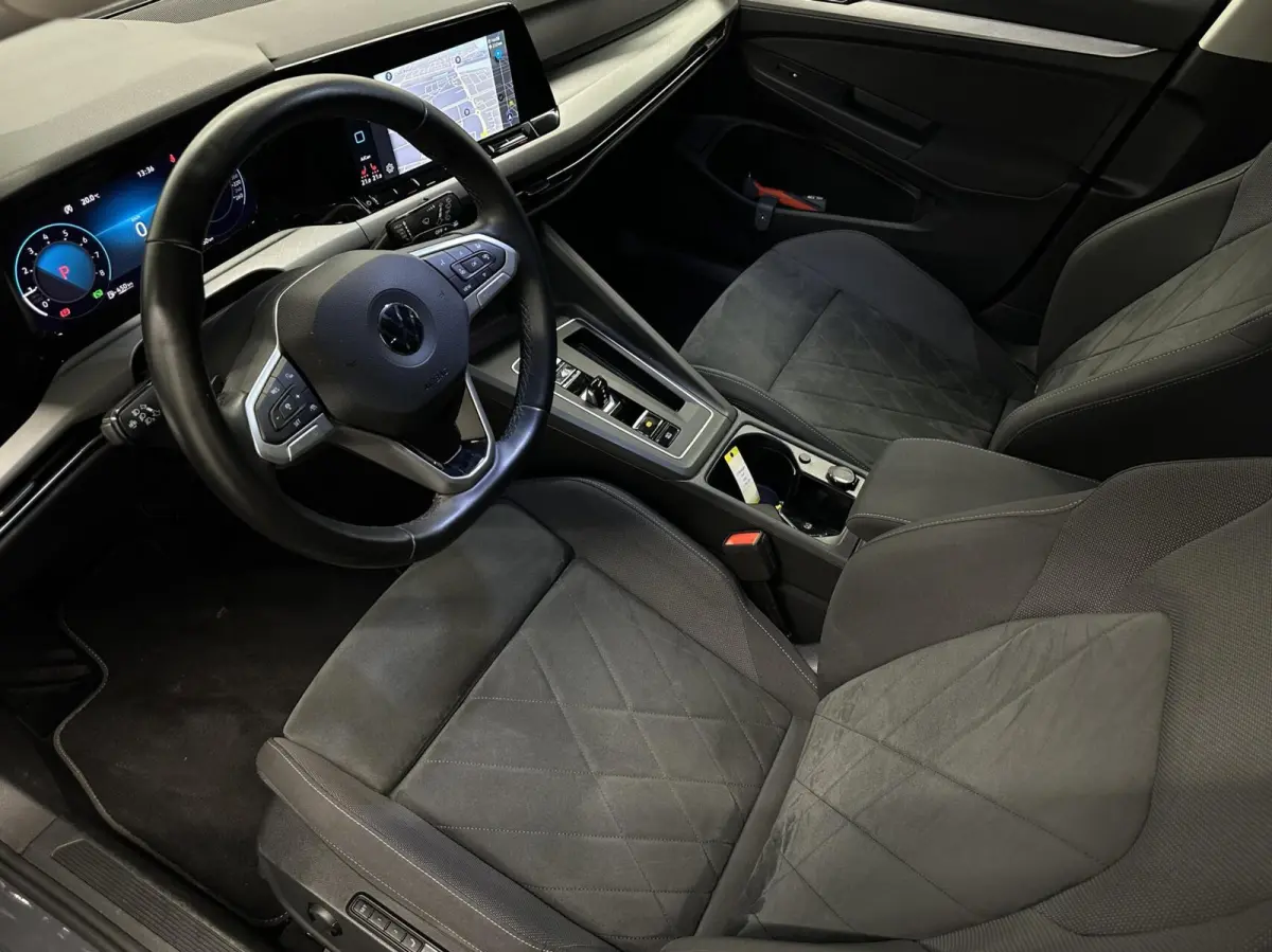 1.5 eTSI Life Business CARPLAY NAVI ADAPTIEF CRUISE LM ECC.