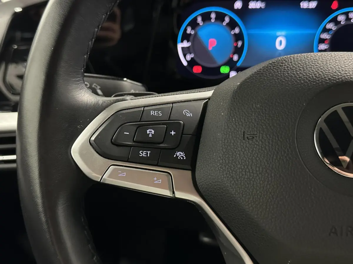 1.5 eTSI Life Business CARPLAY NAVI ADAPTIEF CRUISE LM ECC.
