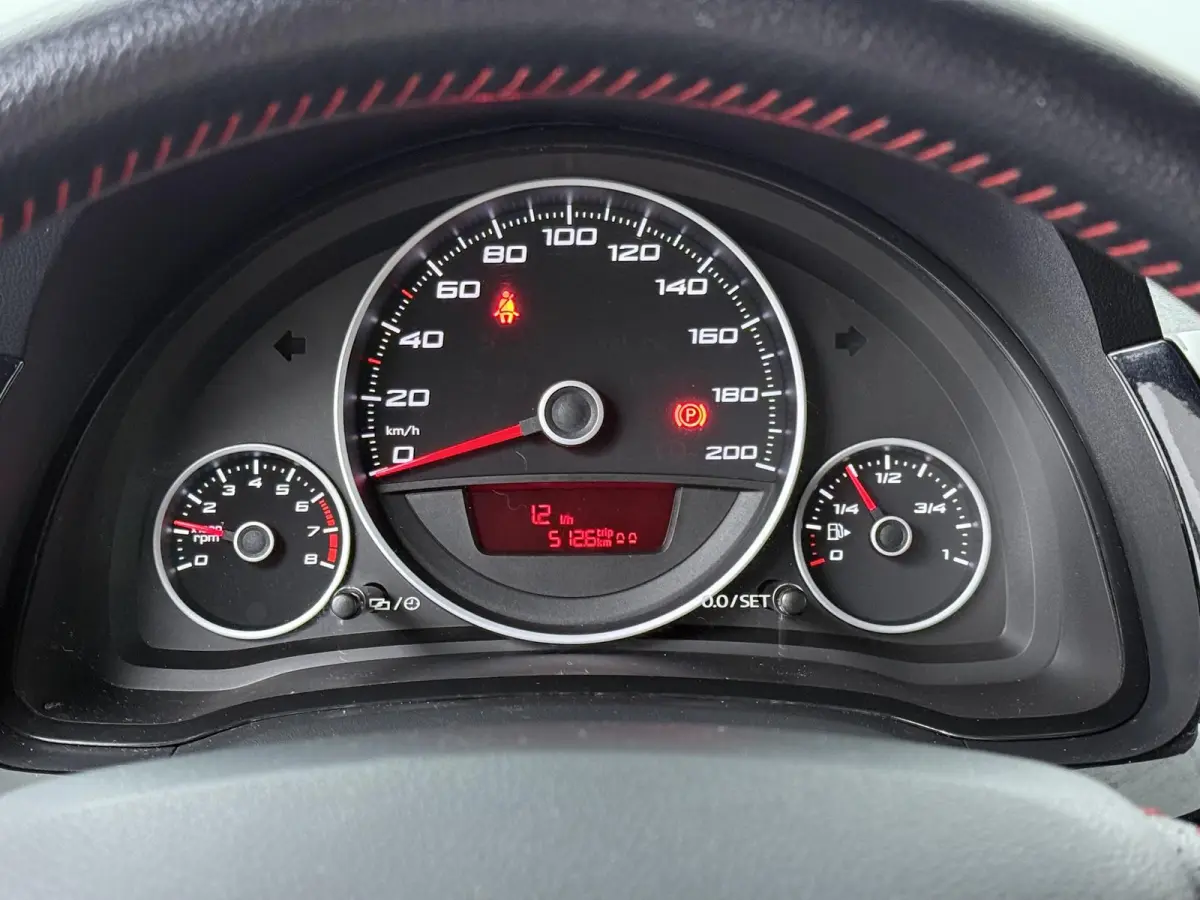 1.0 FR | Cruise Control | Parkeersensoren |