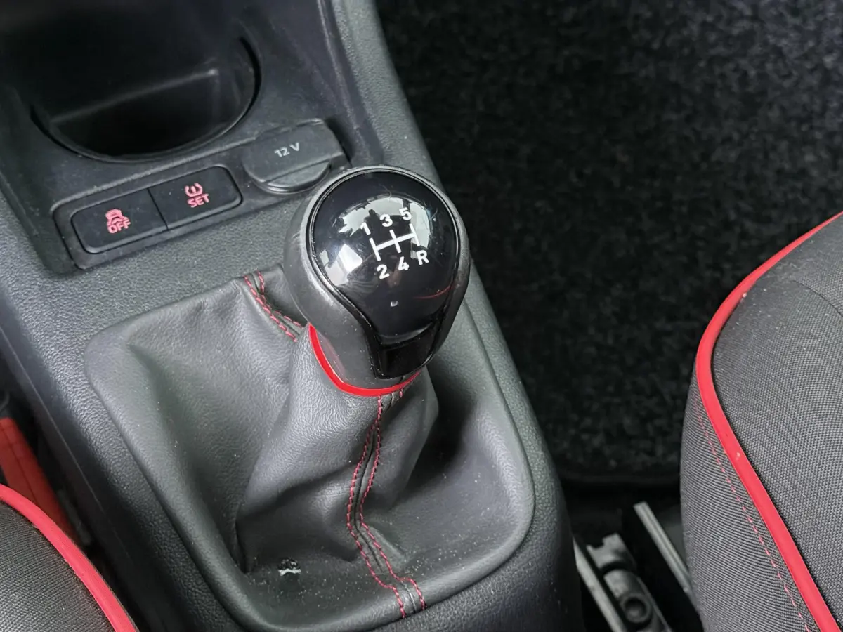 1.0 FR | Cruise Control | Parkeersensoren |