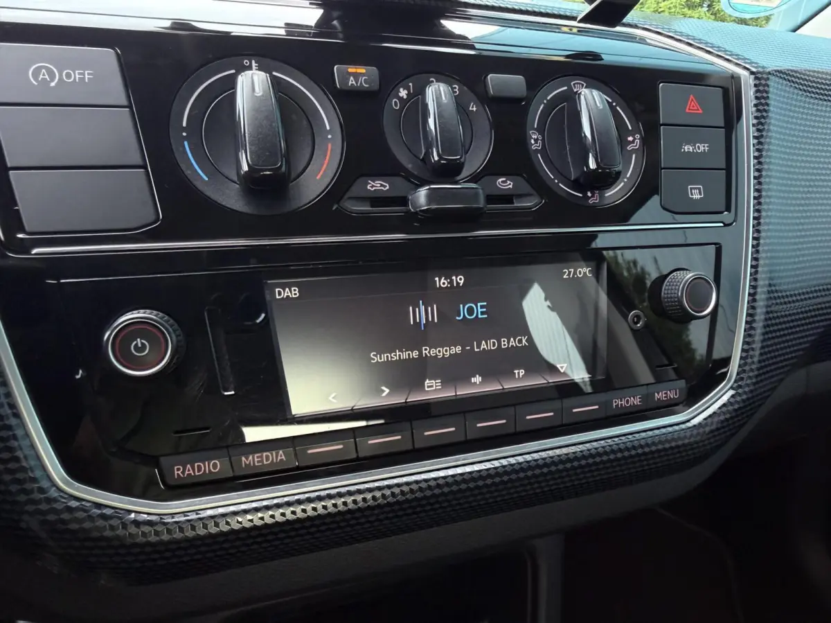 Up! 1.0 AC | BLUETOOTH | DAB | 1'EIG