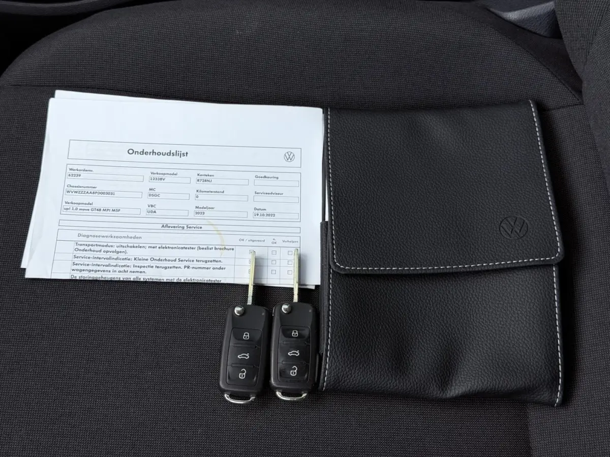 Up! 1.0 AC | BLUETOOTH | DAB | 1'EIG