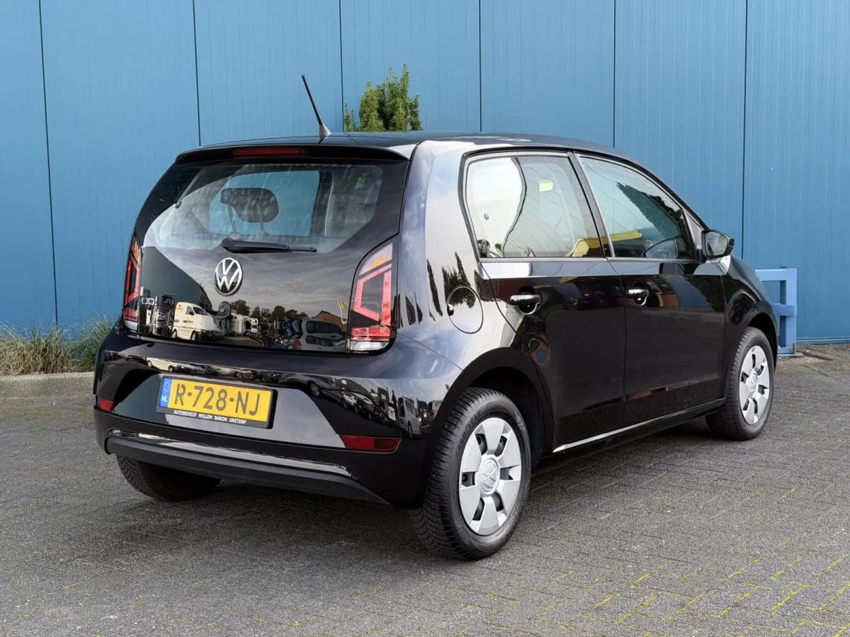 Up! 1.0 AC | BLUETOOTH | DAB | 1'EIG