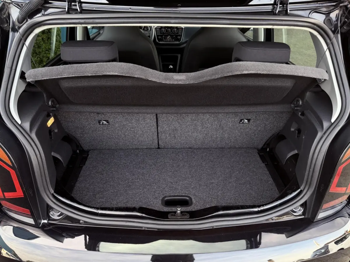 Up! 1.0 AC | BLUETOOTH | DAB | 1'EIG