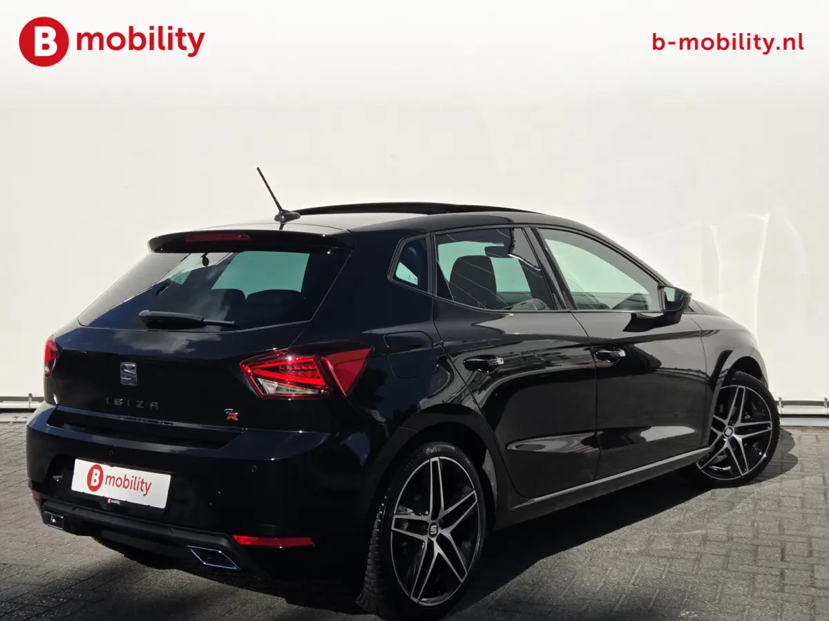 1.0 TSI FR Business Intense Panoramadak NL Auto! | ACC | Stoelverwarming | Beats Audio | Apple CarPlay