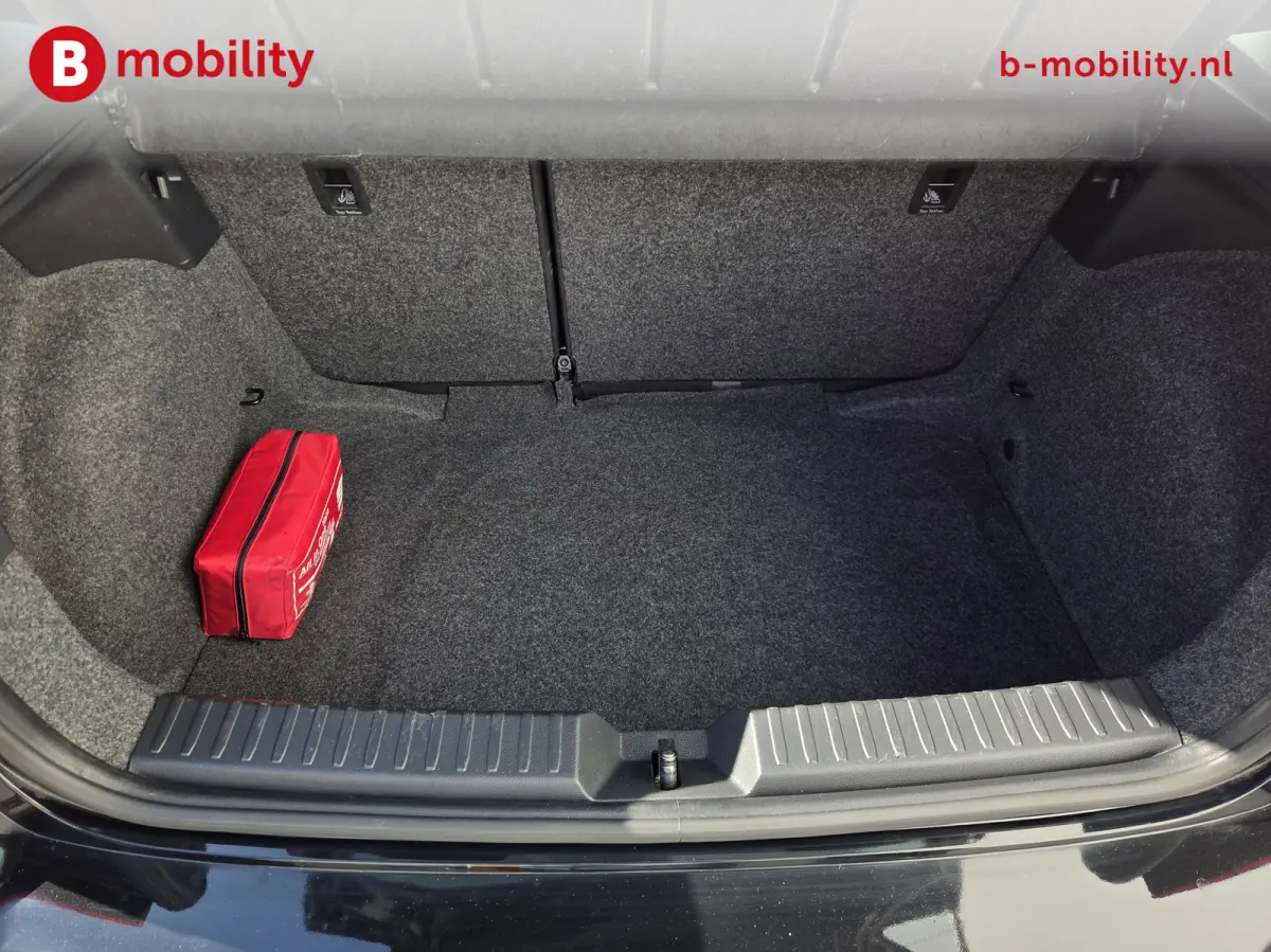 1.0 TSI FR Business Intense Panoramadak NL Auto! | ACC | Stoelverwarming | Beats Audio | Apple CarPlay