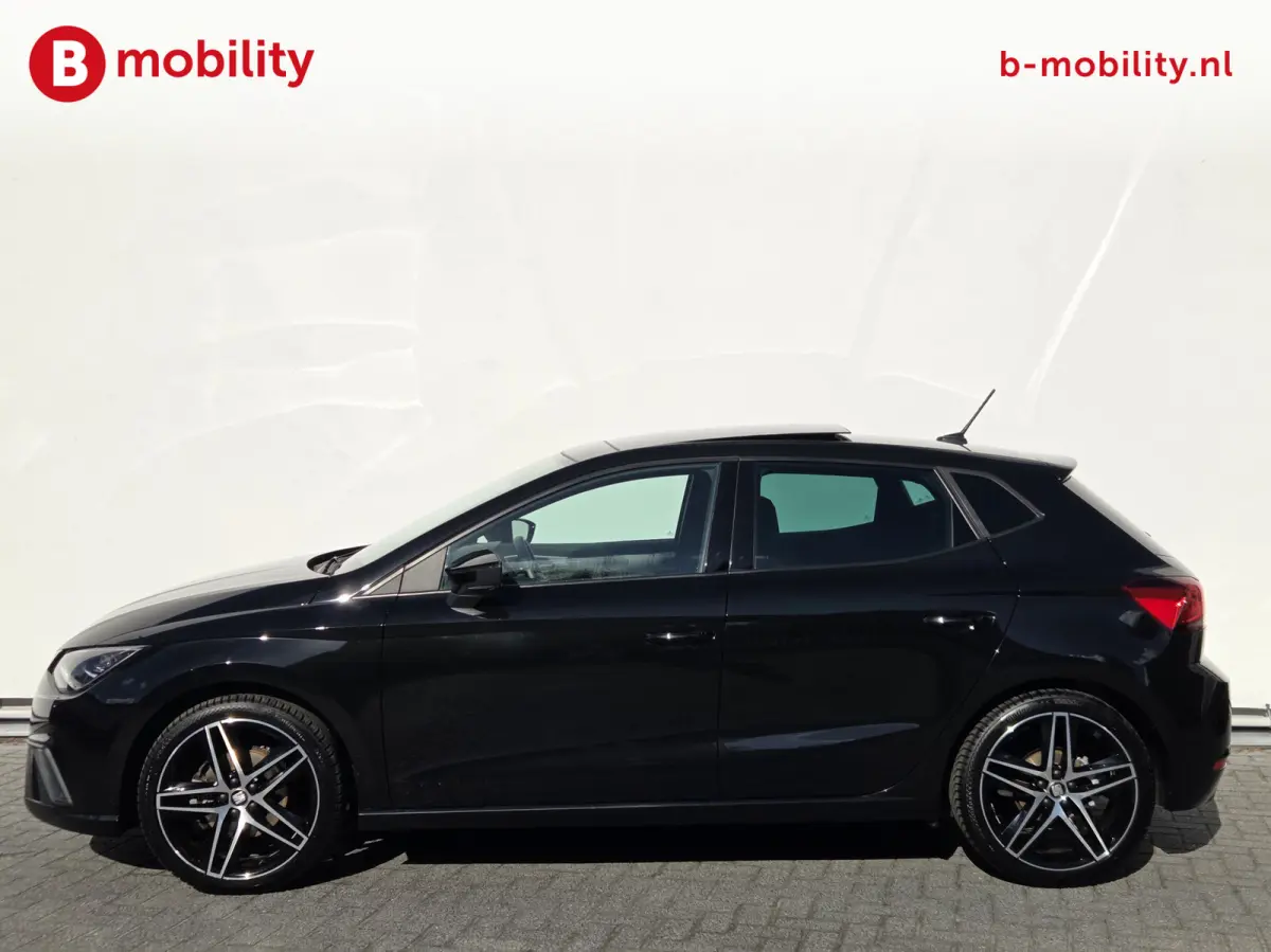 1.0 TSI FR Business Intense Panoramadak NL Auto! | ACC | Stoelverwarming | Beats Audio | Apple CarPlay