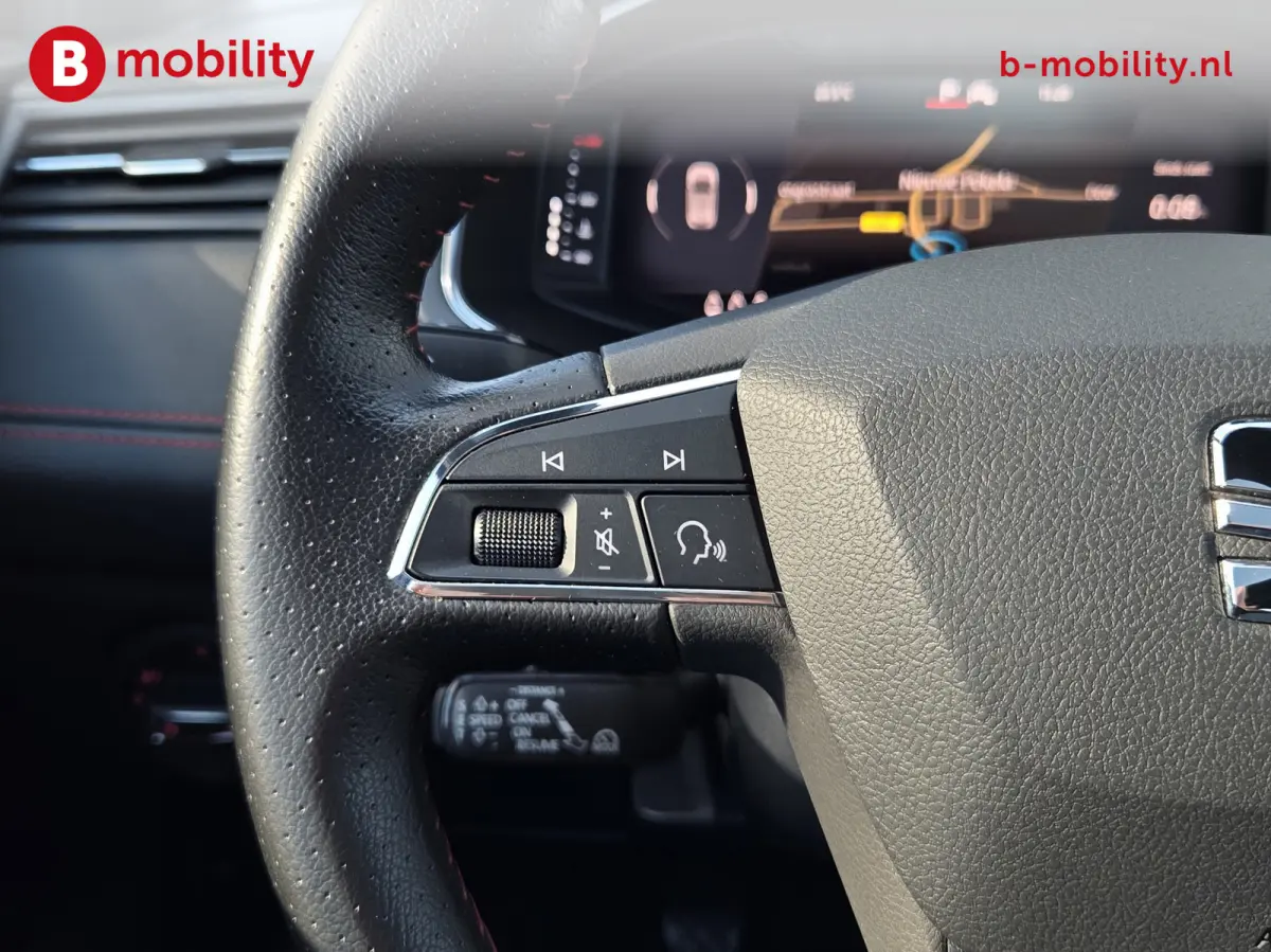 1.0 TSI FR Business Intense Panoramadak NL Auto! | ACC | Stoelverwarming | Beats Audio | Apple CarPlay