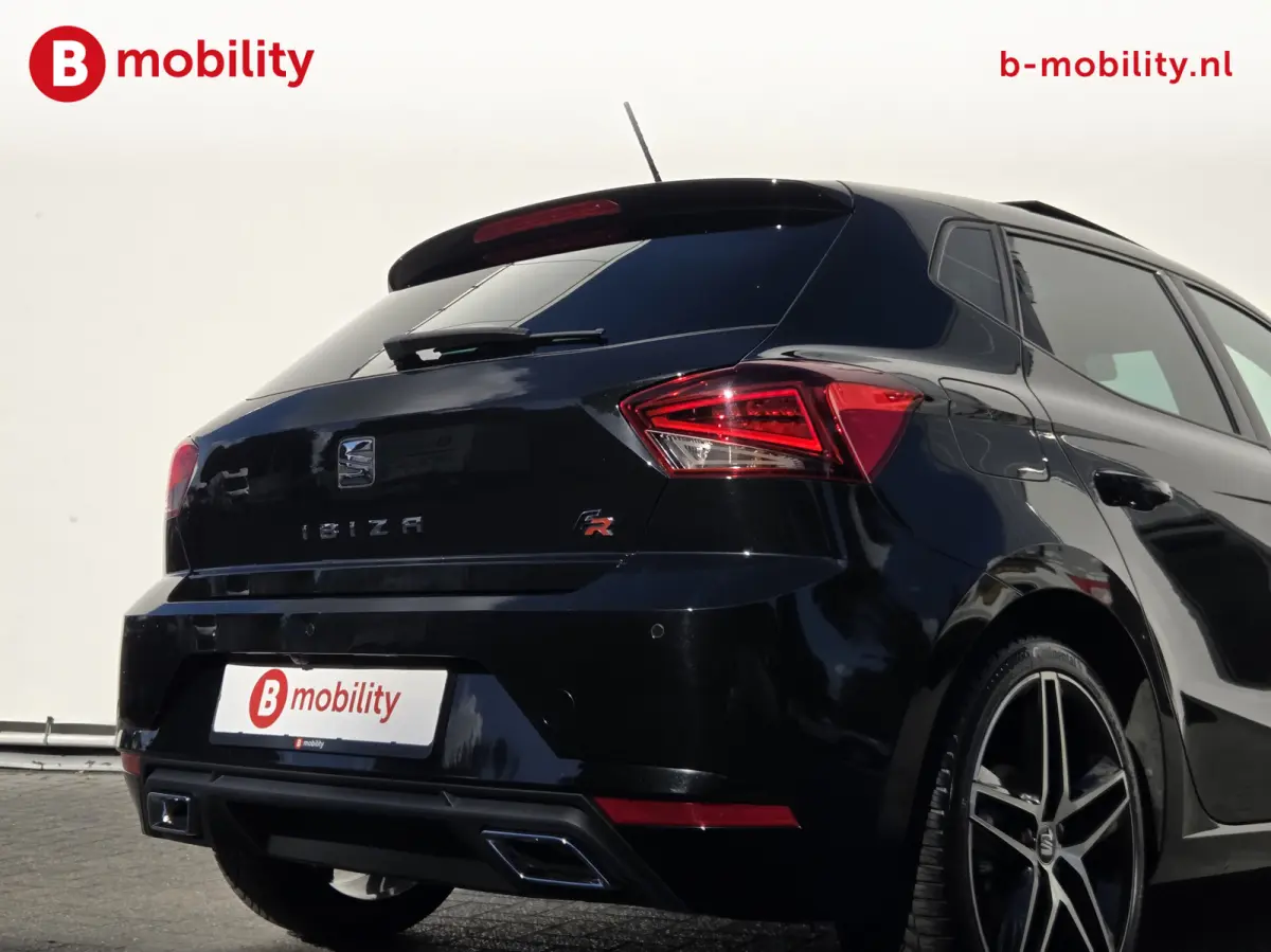 1.0 TSI FR Business Intense Panoramadak NL Auto! | ACC | Stoelverwarming | Beats Audio | Apple CarPlay