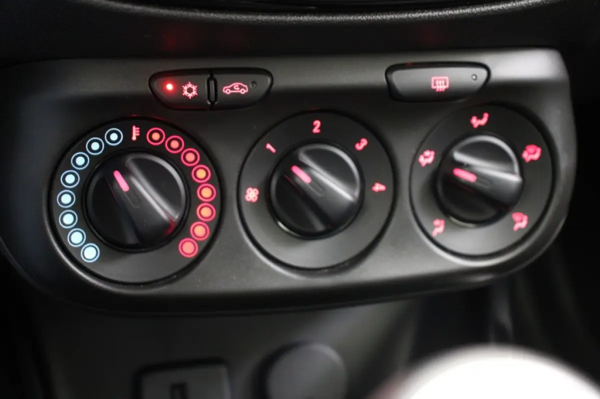 1.0 Turbo BlitZ - Carplay, Cruise, Stoel/Stuur verw. PDC