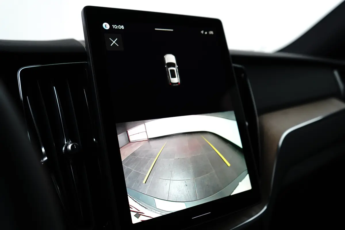 2.0 T6 Plug-in hybrid AWD Plus Dark | Harman/Kardon | Memory | Pilot Assist | Stuur/stoelverwarming