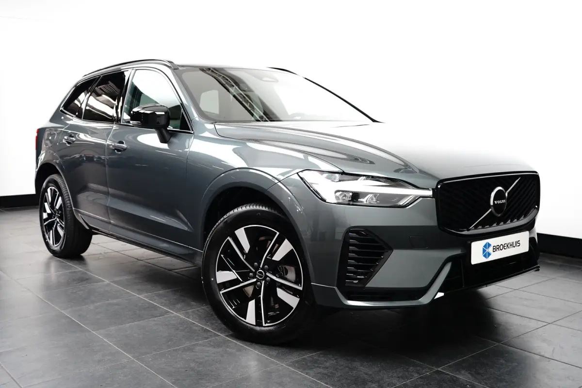 2.0 T6 Plug-in hybrid AWD Plus Dark | Harman/Kardon | Memory | Pilot Assist | Stuur/stoelverwarming