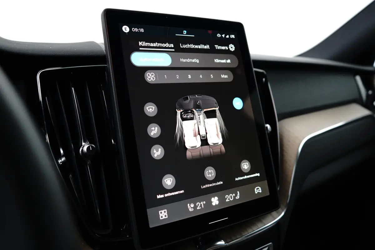 Plus Dark Recharge Plug-In Hybrid AWD | Harman/Kardon | Memory | Pilot Assist | Stuur/stoelverwarming