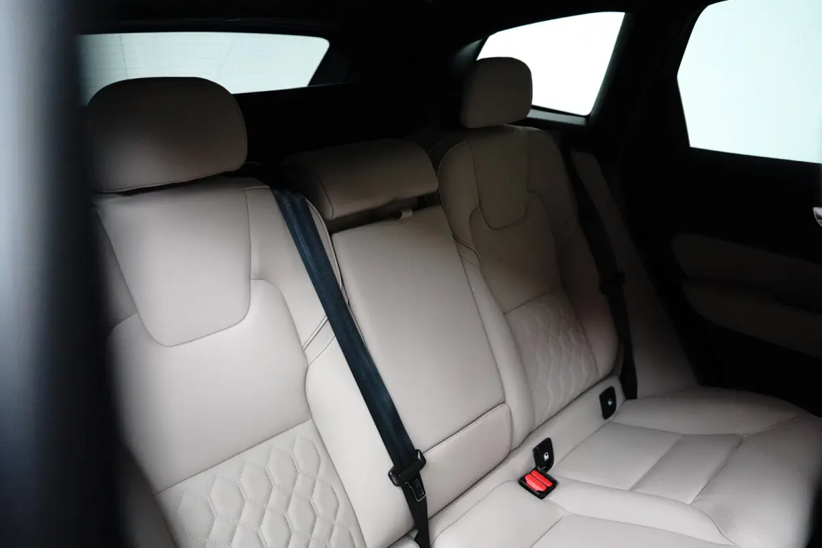 Plus Dark Recharge Plug-In Hybrid AWD | Harman/Kardon | Memory | Pilot Assist | Stuur/stoelverwarming