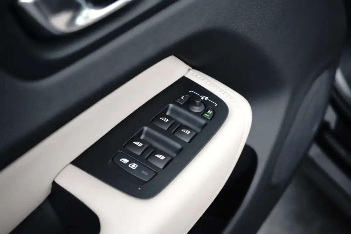 Plus Dark Recharge Plug-In Hybrid AWD | Harman/Kardon | Memory | Pilot Assist | Stuur/stoelverwarming