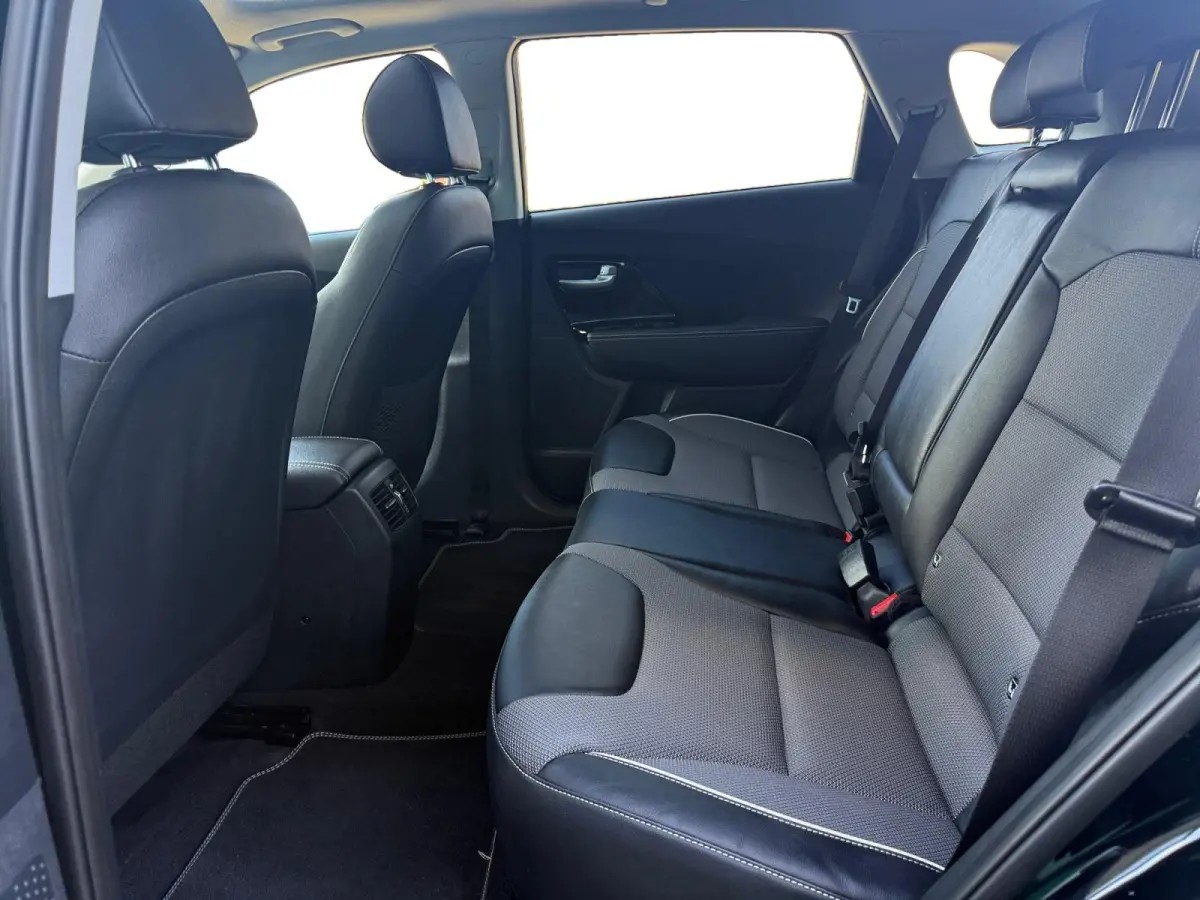 DynamicPlusLine 64 kWh | Camera | Keyless | Schuifdak | Navi | Apple Carplay | Android Auto | Lichtmetalen Velgen |