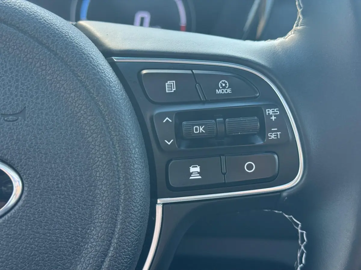 DynamicPlusLine 64 kWh | Camera | Keyless | Schuifdak | Navi | Apple Carplay | Android Auto | Lichtmetalen Velgen |