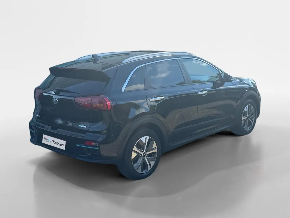 DynamicPlusLine 64 kWh | Camera | Keyless | Schuifdak | Navi | Apple Carplay | Android Auto | Lichtmetalen Velgen |