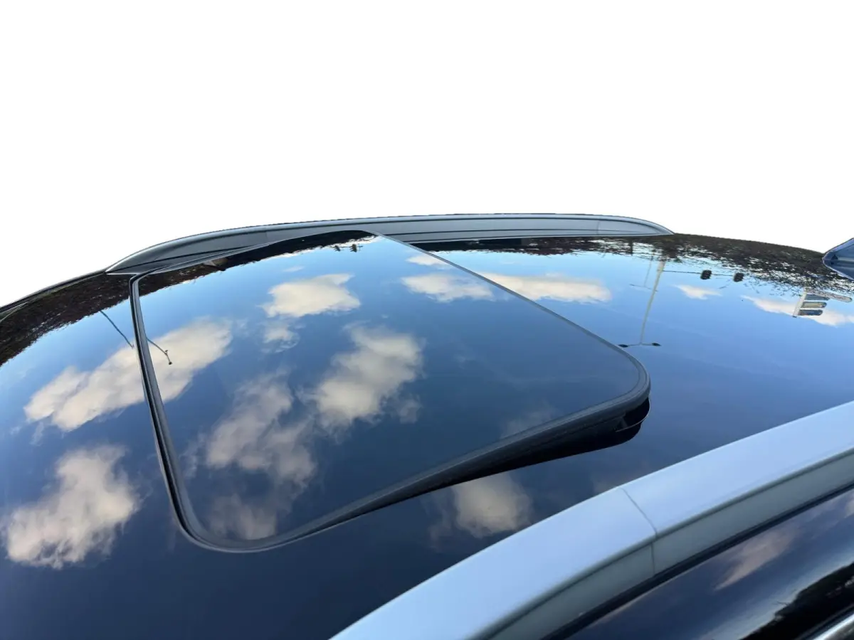 DynamicPlusLine 64 kWh | Camera | Keyless | Schuifdak | Navi | Apple Carplay | Android Auto | Lichtmetalen Velgen |