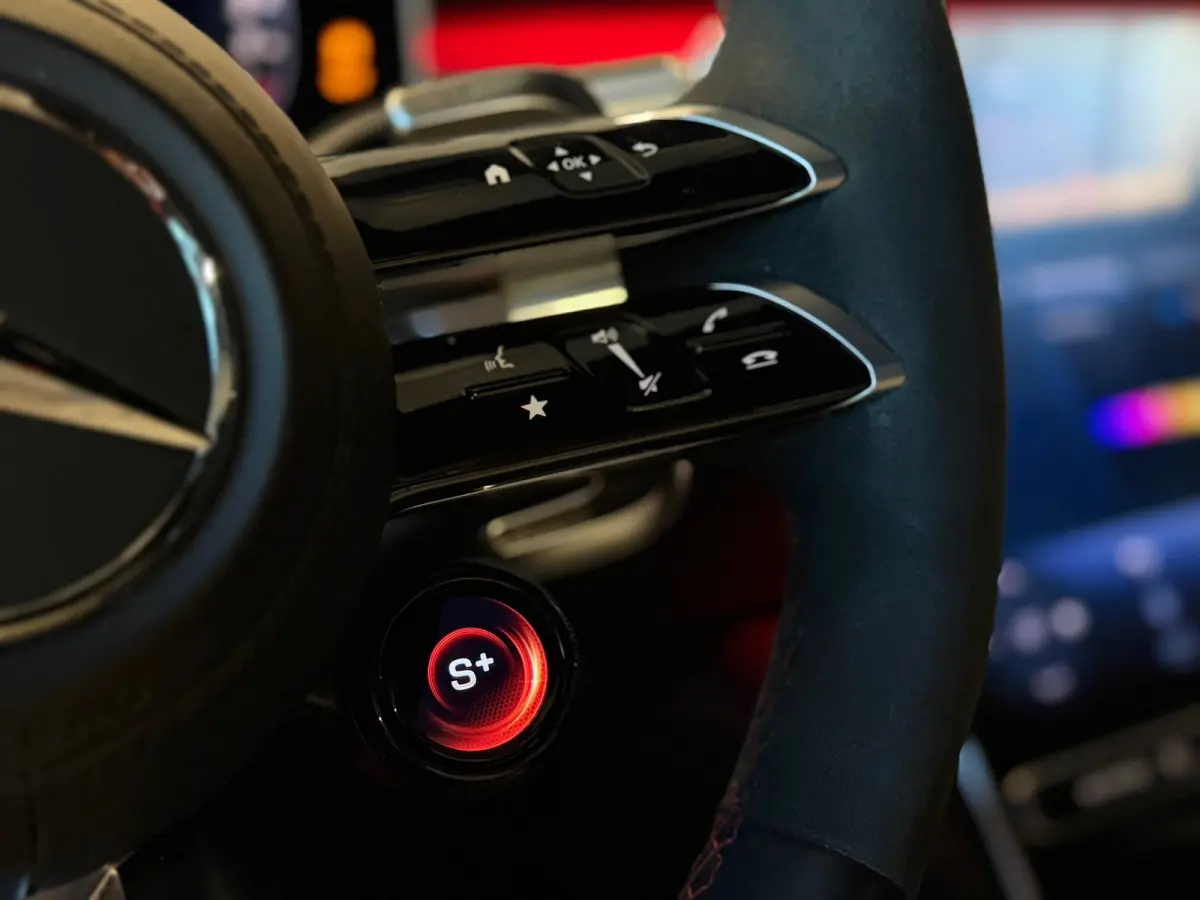 AMG 63 S E Performance Edition 1 PANO|KERAMISCH|MASSAGE|HuD|CARBON|SOFTCLOSE|CHAUFFEURSPAKKET|PPF|BOMVOL!