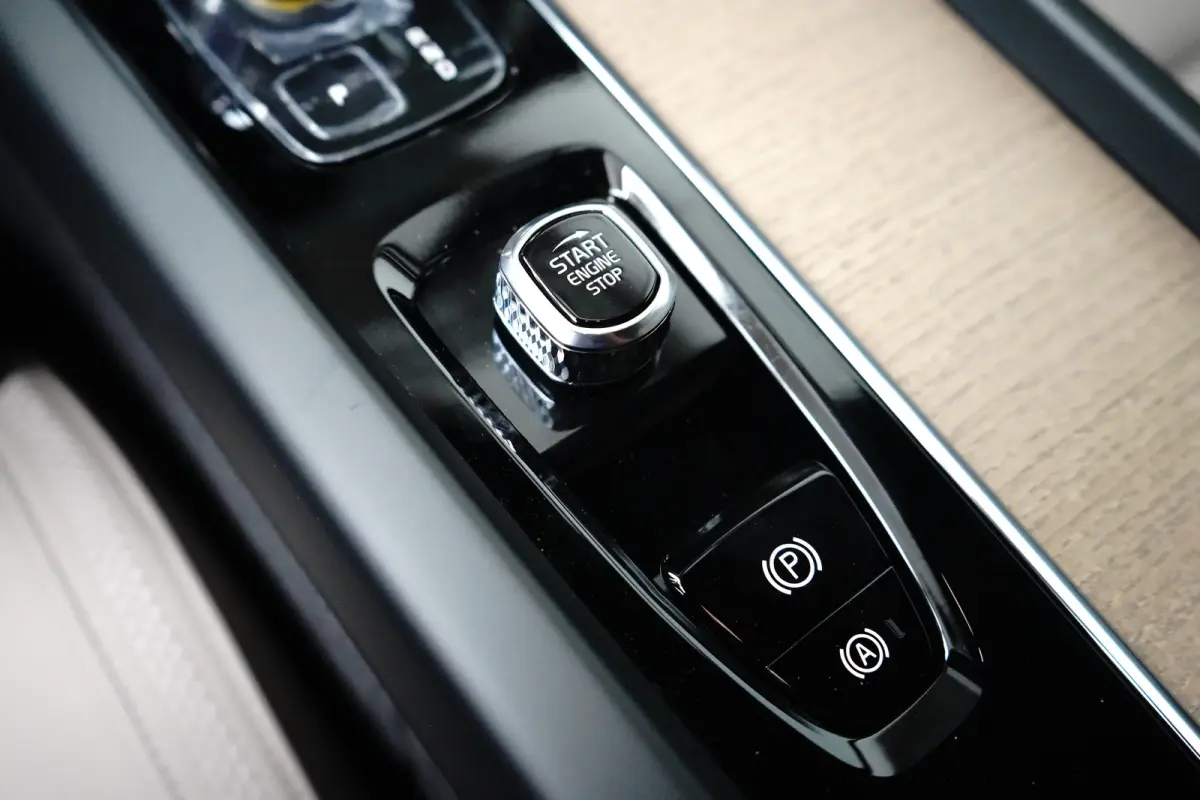 T6 Plus Bright Recharge Plug-In Hybrid AWD | Harman/Kardon | Memory | Pilot Assist | Stuur/stoelverwarming