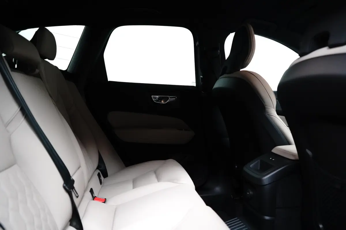 T6 Plus Bright Recharge Plug-In Hybrid AWD | Harman/Kardon | Memory | Pilot Assist | Stuur/stoelverwarming