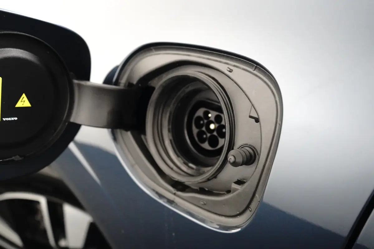 T6 Plus Bright Recharge Plug-In Hybrid AWD | Harman/Kardon | Memory | Pilot Assist | Stuur/stoelverwarming