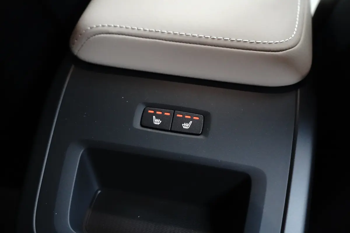 T6 Plus Bright Recharge Plug-In Hybrid AWD | Harman/Kardon | Memory | Pilot Assist | Stuur/stoelverwarming