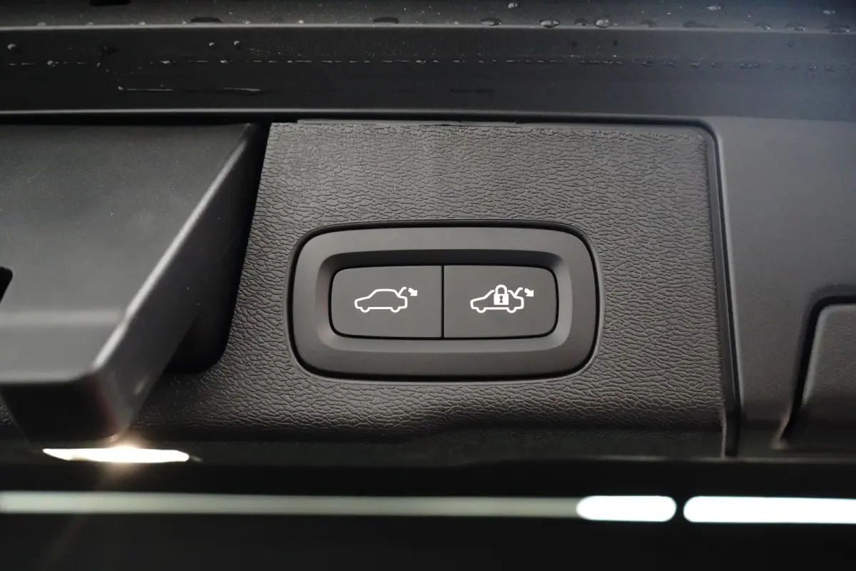 T6 Plus Bright Recharge Plug-In Hybrid AWD | Harman/Kardon | Memory | Pilot Assist | Stuur/stoelverwarming