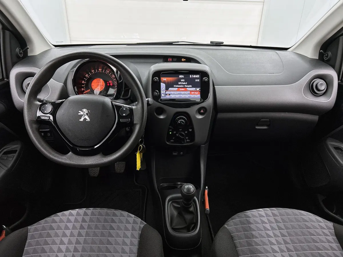 1.0 72pk Active | Apple Carplay/Android Auto | 5-deurs | Airconditioning | Metallic lak | Bluetooth |