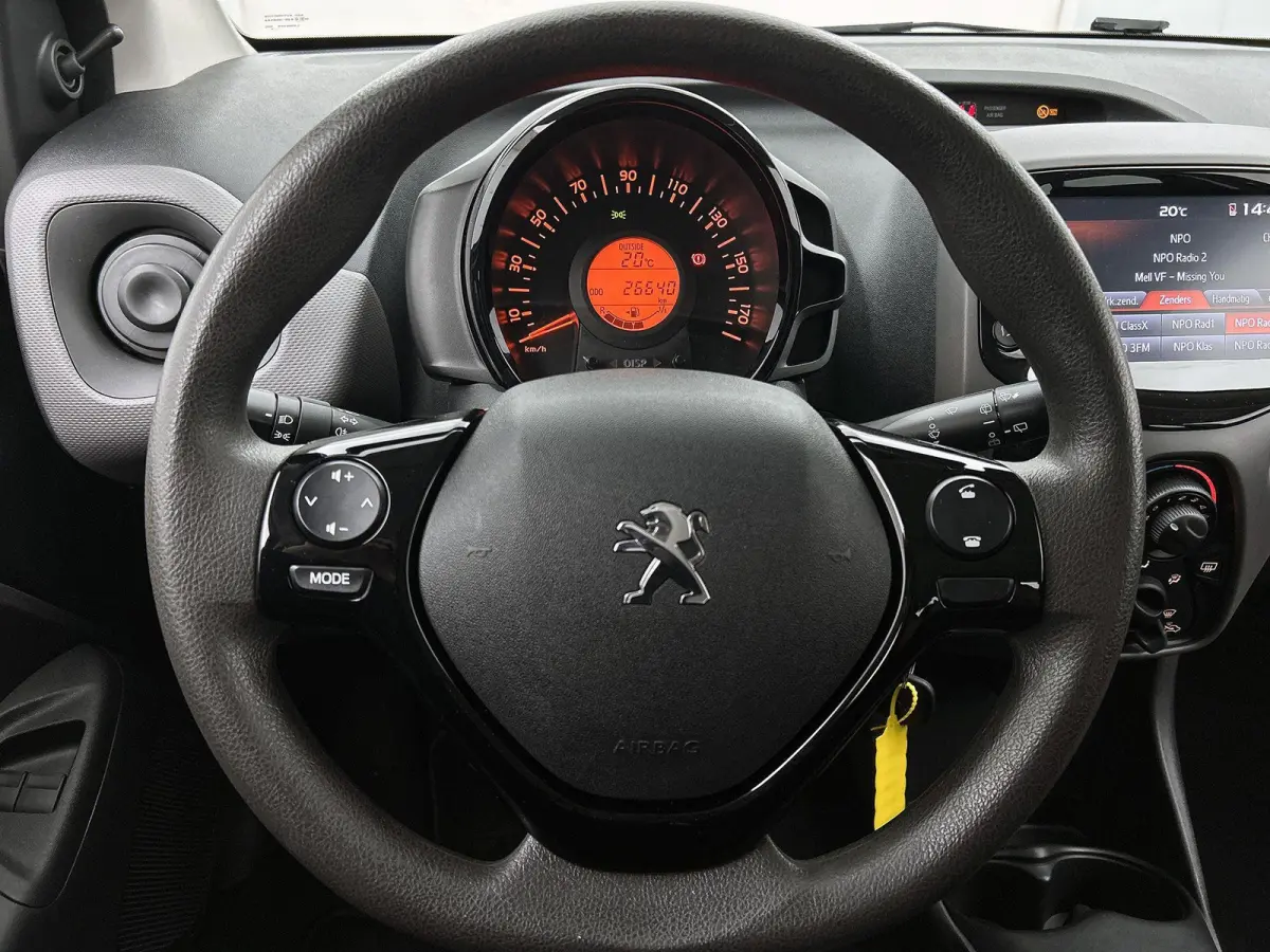1.0 72pk Active | Apple Carplay/Android Auto | 5-deurs | Airconditioning | Metallic lak | Bluetooth |