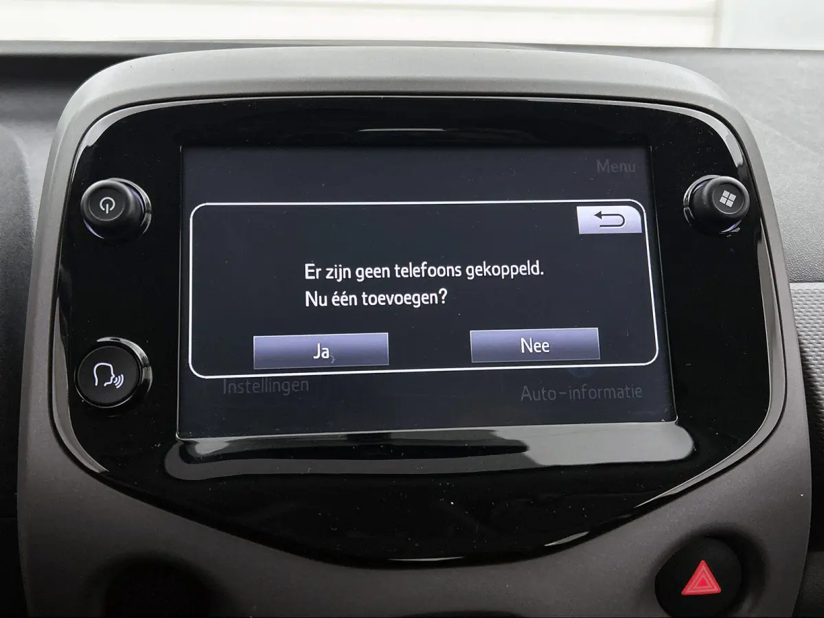 1.0 72pk Active | Apple Carplay/Android Auto | 5-deurs | Airconditioning | Metallic lak | Bluetooth |
