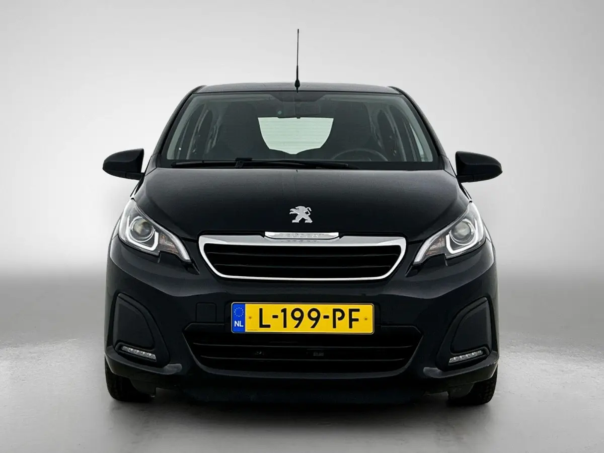 1.0 72pk Active | Apple Carplay/Android Auto | 5-deurs | Airconditioning | Metallic lak | Bluetooth |
