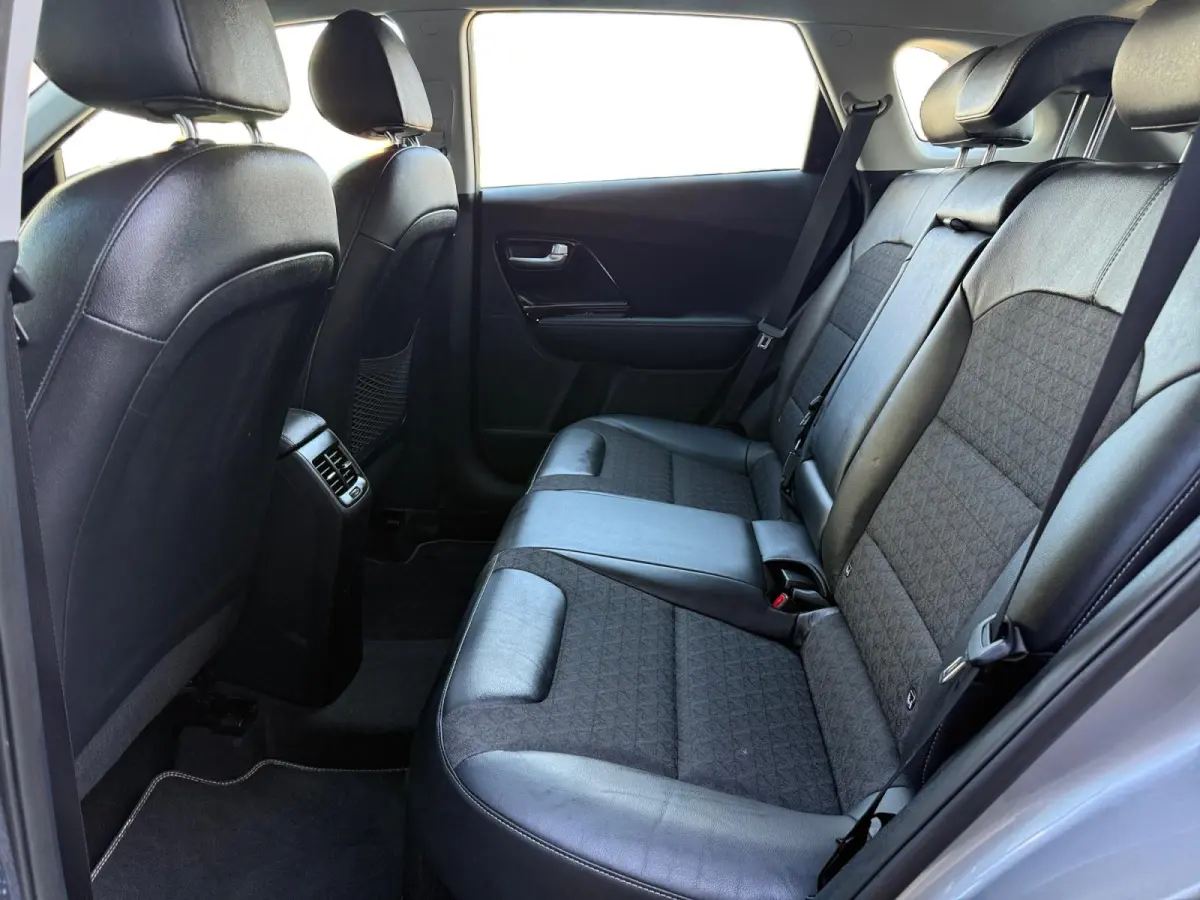 1.6 GDi Hybrid DynamicLine | Trekhaak | Navi | Camera | Apple Carplay | Android Auto | Lichtmetalen Velgen | Halfleder |