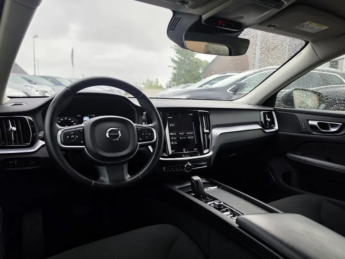2.0 B3 Business Pro | Apple Carplay/Android | Navi |  Cruise control ad | Led |