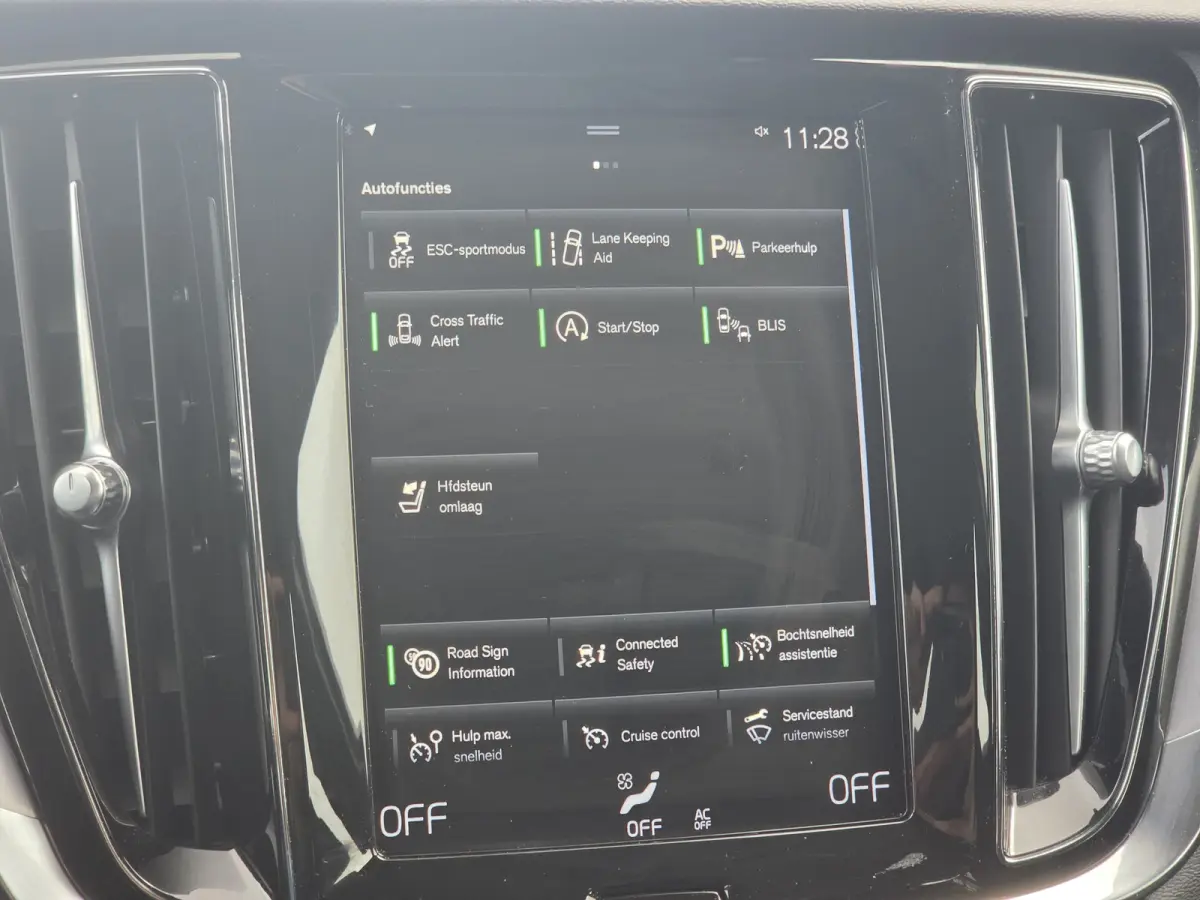2.0 B3 Business Pro | Apple Carplay/Android | Navi |  Cruise control ad | Led |