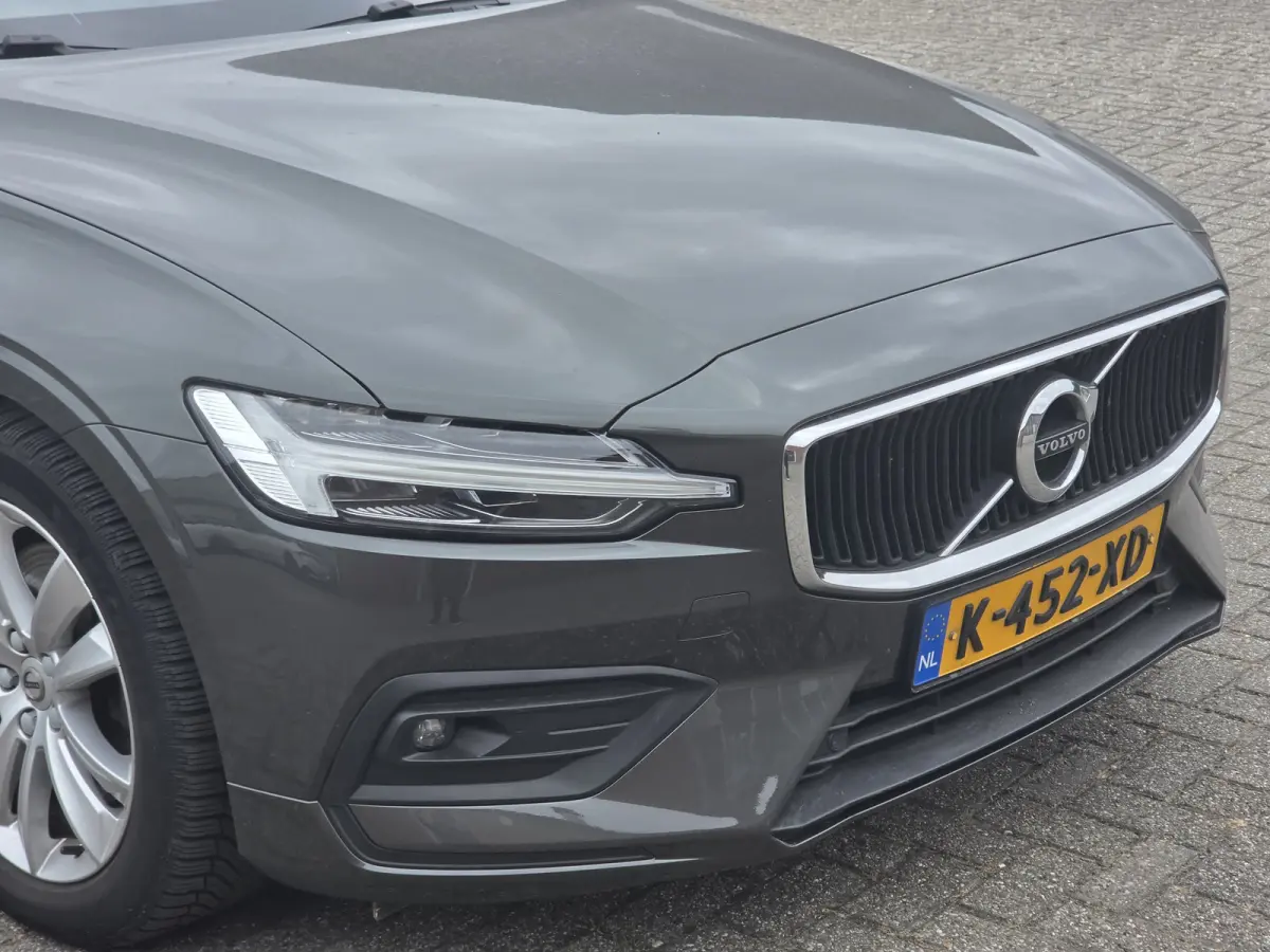 2.0 B3 Business Pro | Apple Carplay/Android | Navi |  Cruise control ad | Led |