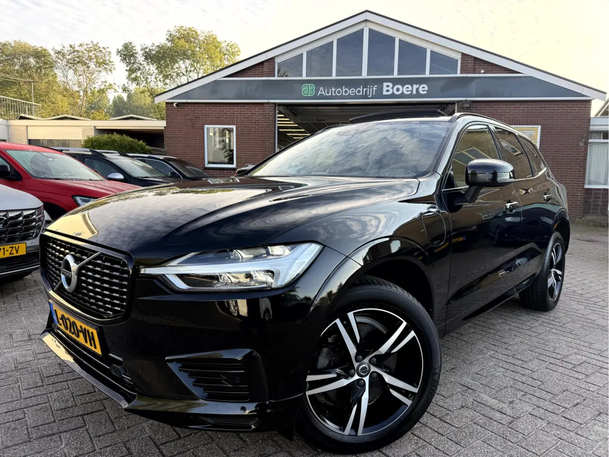 2.0 Recharge T6 AWD R-Design Panoramadak, Camera, 19''Lmv