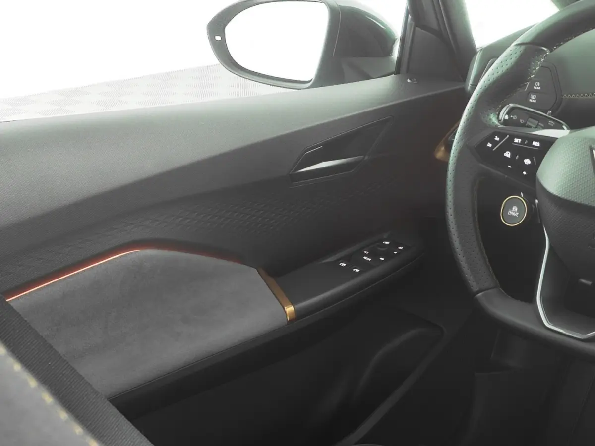 Adrenalin 62 kWh | NAVI | Full LED | ECC | VELGEN | SOH: 100% | !