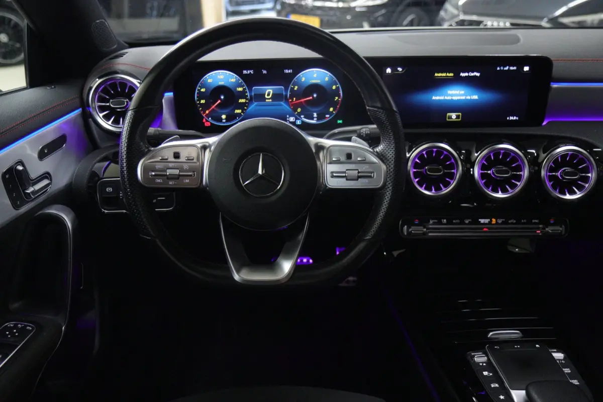 200 Business Solution AMG PANO/CAM/KEYLESS/LANEASSIST/VOL