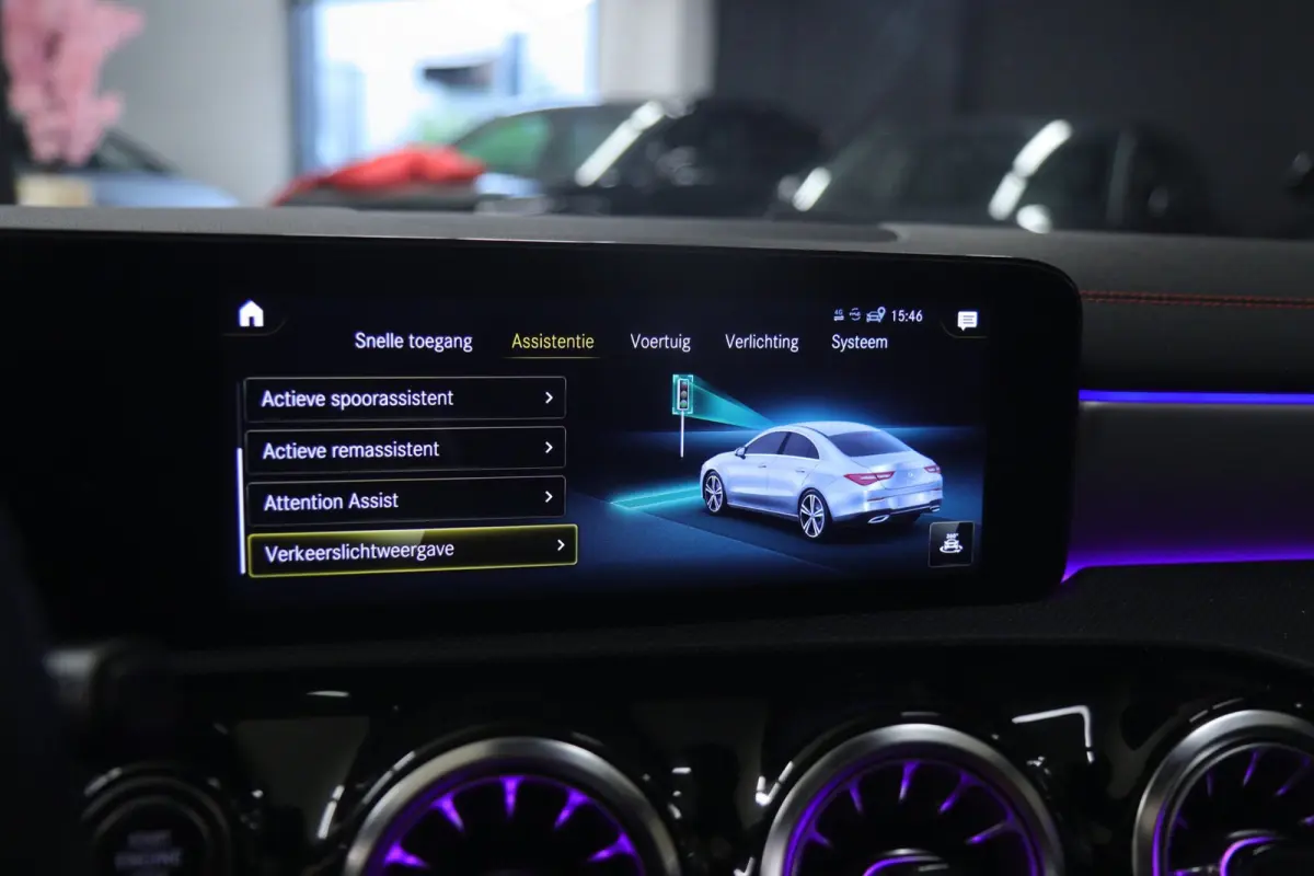 200 Business Solution AMG PANO/CAM/KEYLESS/LANEASSIST/VOL