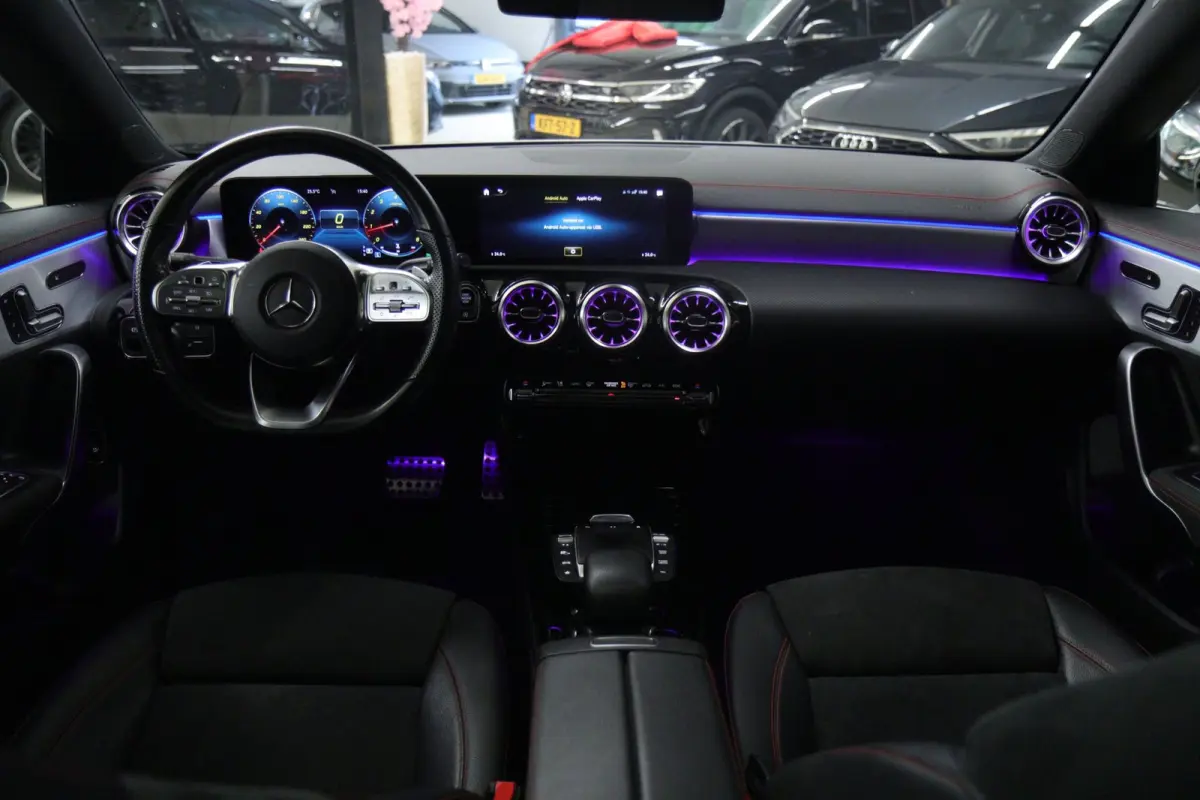200 Business Solution AMG PANO/CAM/KEYLESS/LANEASSIST/VOL