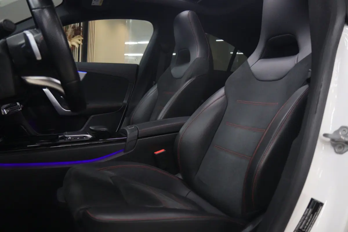 200 Business Solution AMG PANO/CAM/KEYLESS/LANEASSIST/VOL