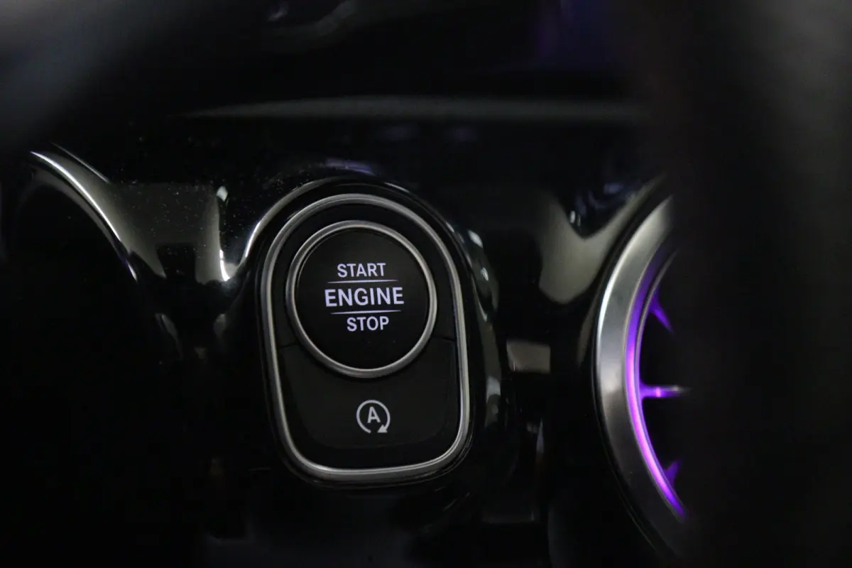 200 Business Solution AMG PANO/CAM/KEYLESS/LANEASSIST/VOL