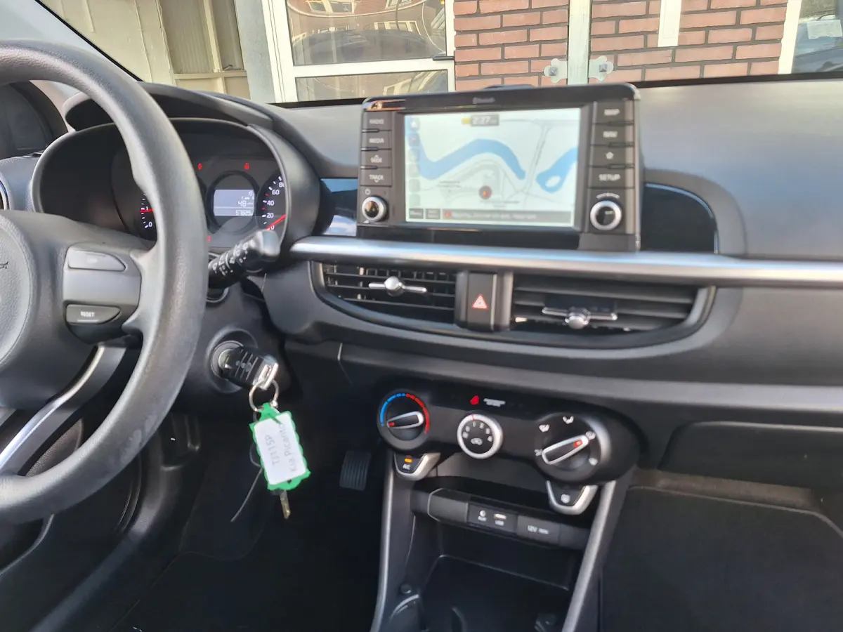 1.0 CVVT ComfortPlusLine Navigator /Camera/Navi/Apple/Android/Garantie